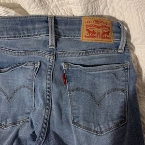 Levi’s 710